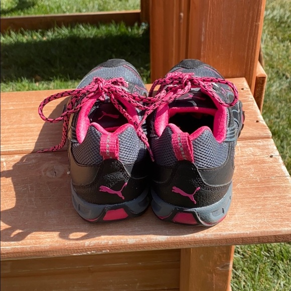 Puma Shoes - Picture 7 of 9